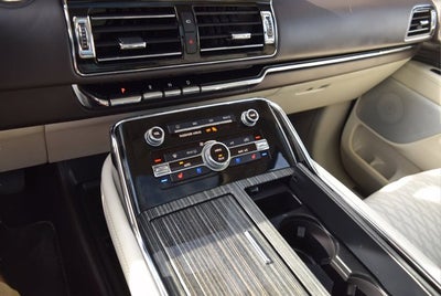 2022 Lincoln Navigator Black Label