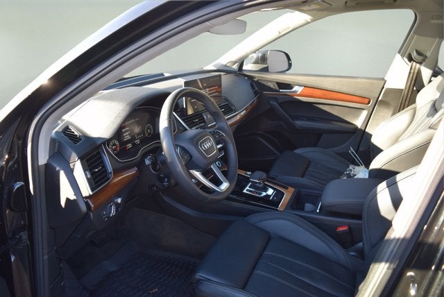 2023 Audi Q5 S line Prestige