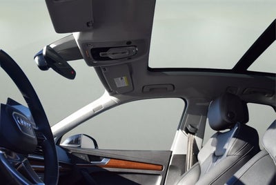 2023 Audi Q5 S line Prestige