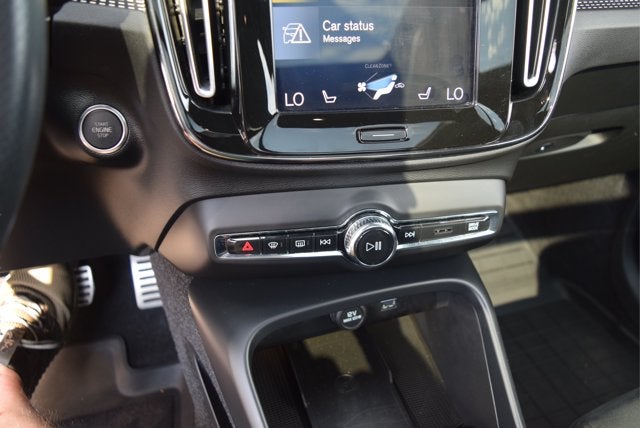 2019 Volvo XC40 R-Design
