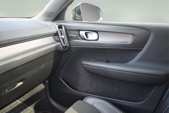 2019 Volvo XC40 R-Design