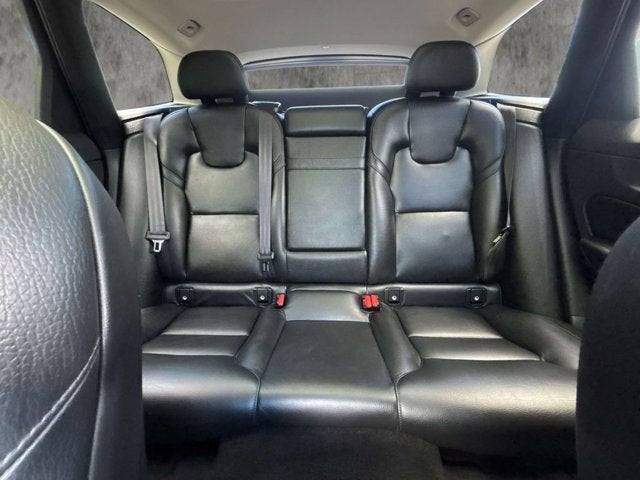 2018 Volvo XC60 Momentum