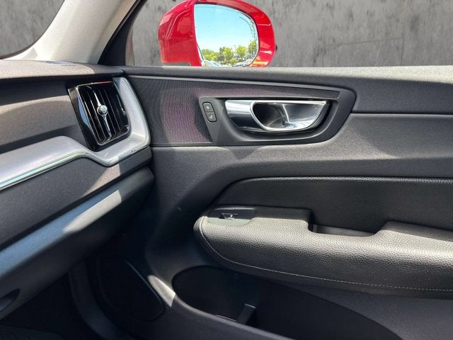 2018 Volvo XC60 Momentum